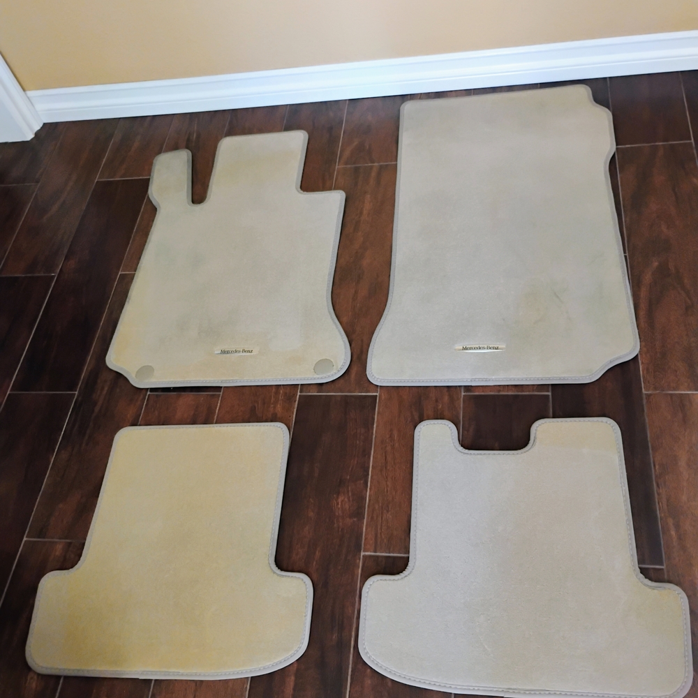 Mercedes Benz OEM Cashmere Tan Beige Car Floor Mats 08-14 Made In Germany